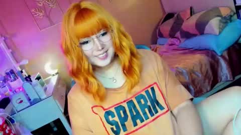 MISS ALICIA online show from 09-30-25, 02:16