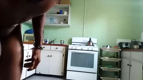 Prince makonnen  online show from 03-08-25, 11:48