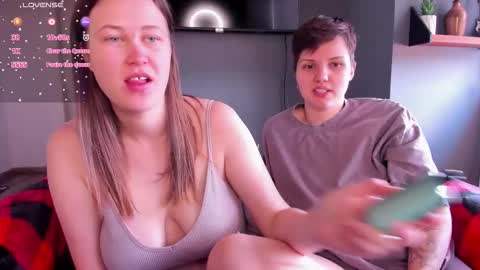 Twiix online show from 02-05-26, 04:33