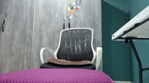 Koto Bombon online show from 01-06-26, 08:01