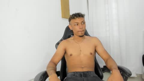 Snapshot of kotty_mcklein chatting on 11-23-25, 12:05 Kotty Mc Klein online show from 11-23-25, 12:05