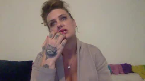 koyoteej online show from 01-17-25, 07:16