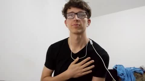 Snapshot of kpo10 chatting on 12-19-24, 03:07 Facu online show from 12-19-24, 03:07