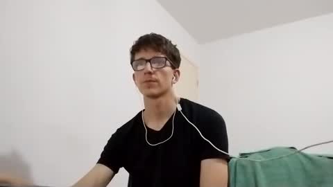 Snapshot of kpo10 chatting on 03-01-25, 01:29 Facu online show from 03-01-25, 01:29