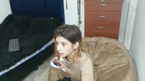 kratos_and_afrodita online show from 10-11-25, 02:22