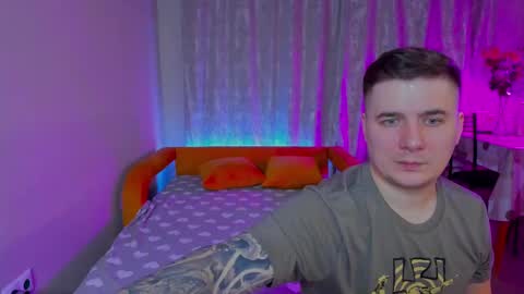 Snapshot of kratoslisandra chatting on 02-14-25, 11:42 Lisandra online show from 02-14-25, 11:42