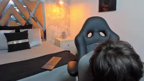 Kraven online show from 10-24-25, 03:14