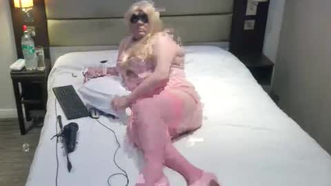 krazeholly42 online show from 03-13-26, 09:32