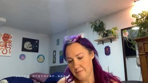 kreamyk420 online show from 12-19-25, 04:58