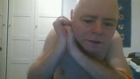 Snapshot of kreolsk34 chatting on 10-08-25, 01:25 kreolsk34 online show from 10-08-25, 01:25