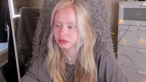 Snapshot of kris_grant chatting on 10-14-25, 10:38 kris_grant online show from 10-14-25, 10:38