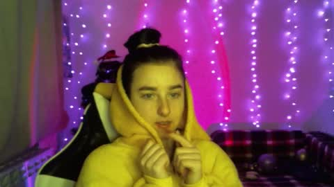 Snapshot of krisbadass chatting on 01-18-26, 10:52 Kris online show from 01-18-26, 10:52