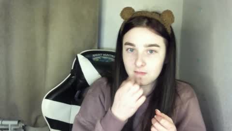 Snapshot of krisbadass chatting on 02-04-26, 06:47 Kris online show from 02-04-26, 06:47