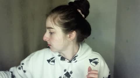 Snapshot of krisbadass chatting on 02-07-26, 11:19 Kris online show from 02-07-26, 11:19