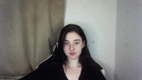 Snapshot of krisbadass chatting on 02-09-26, 01:37 Kris online show from 02-09-26, 01:37