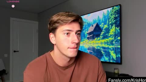 Snapshot of krishort chatting on 10-25-25, 09:28 krishort online show from 10-25-25, 09:28