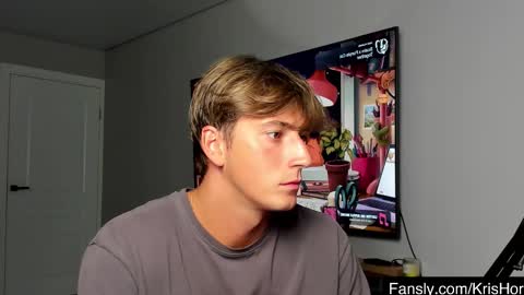 Snapshot of krishort chatting on 12-05-25, 06:11 krishort online show from 12-05-25, 06:11