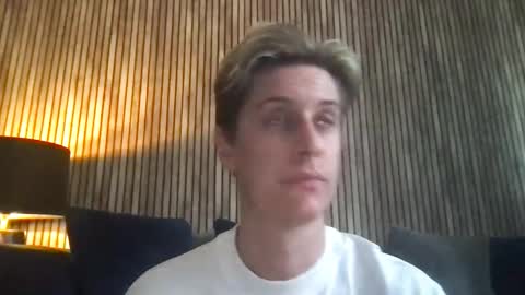 Snapshot of krisl77 chatting on 04-07-26, 04:40 krisl77 online show from 04-07-26, 04:40