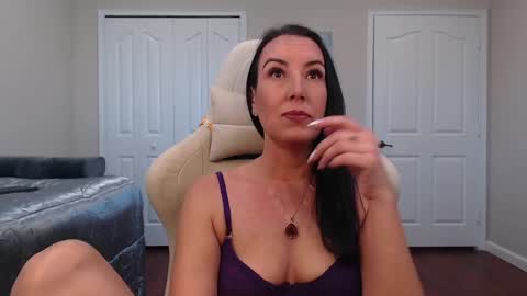 Krissy online show from 02-03-25, 02:02