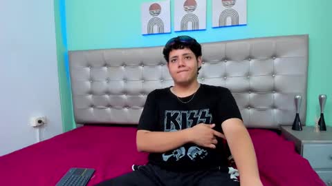 krist_palma online show from 02-25-25, 11:00