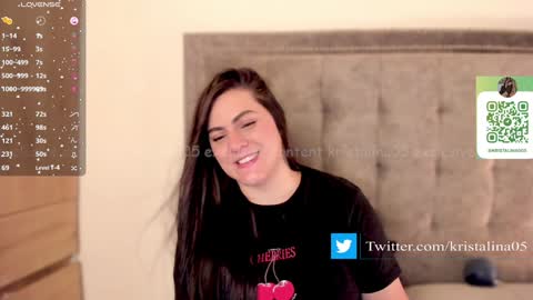 Snapshot of kristalina5 chatting on 02-04-25, 06:14 camila online show from 02-04-25, 06:14