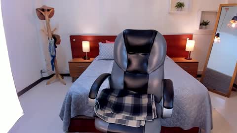 Sophia online show from 12-15-24, 12:29