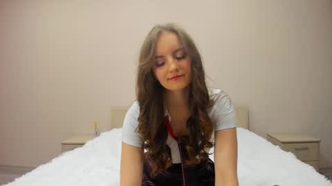 Kristina online show from 09-28-25, 04:45
