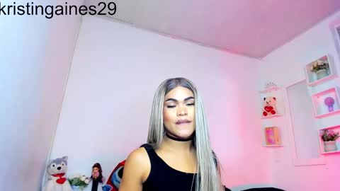 Snapshot of kristiingaines_ chatting on 11-20-25, 05:45 kristin online show from 11-20-25, 05:45