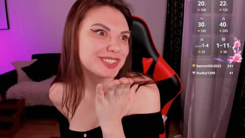 Snapshot of kristina_logan chatting on 02-05-25, 06:26 Kristina online show from 02-05-25, 06:26