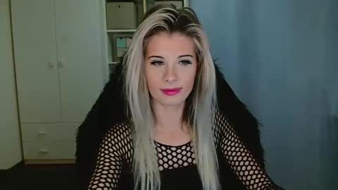 KristineAmore online show from 11-19-25, 07:30