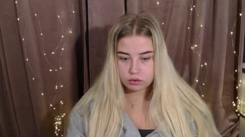 KristyFlowers online show from 12-06-24, 06:37