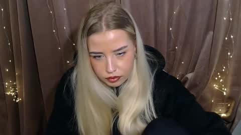 KristyFlowers online show from 12-12-24, 07:26