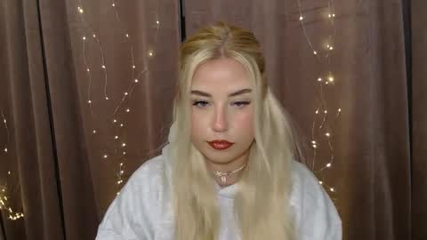 KristyFlowers online show from 01-06-25, 06:14