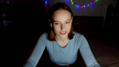 Snapshot of kristyfrost_ chatting on 02-11-26, 03:06 Michelle online show from 02-11-26, 03:06
