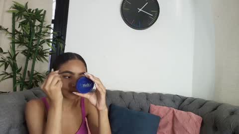 Cristina online show from 01-13-25, 07:31