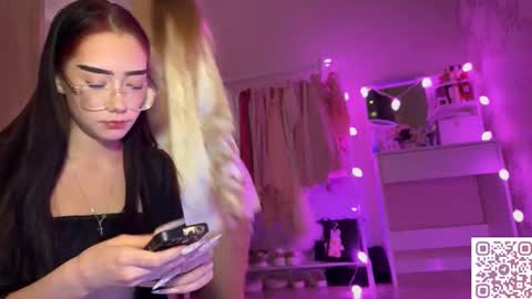 Snapshot of krohka111 chatting on 03-02-26, 11:55 kroshka meow online show from 03-02-26, 11:55