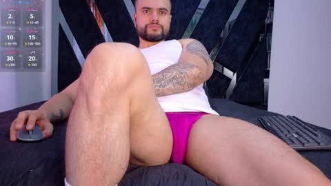 Kroy Wood online show from 12-16-25, 12:32