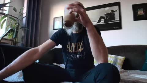 krummersaebel online show from 02-23-25, 04:35