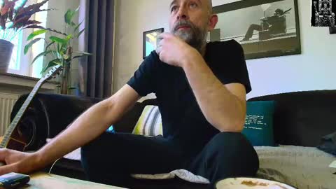 krummersaebel online show from 02-25-25, 04:31