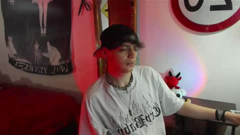 Snapshot of krye_x chatting on 09-23-25, 07:55 Zack online show from 09-23-25, 07:55