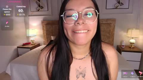 Snapshot of krystal_park chatting on 12-09-24, 04:01 krystal online show from 12-09-24, 04:01