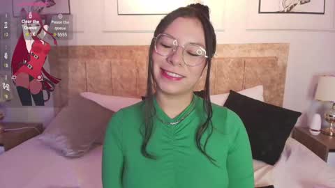 Snapshot of krystal_park chatting on 01-16-25, 12:02 krystal online show from 01-16-25, 12:02