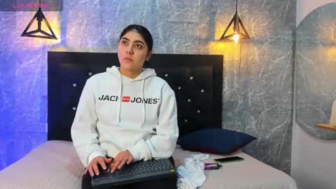 Kystal Taylor online show from 01-09-26, 10:29