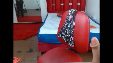 KRYSTAL THOMSON online show from 11-03-25, 03:46