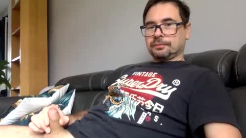 krzysztof1977 online show from 12-21-25, 11:06