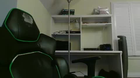 Snapshot of kt12369 chatting on 11-07-25, 07:41 Kevin online show from 11-07-25, 07:41