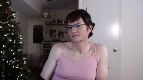 Snapshot of ktrichards77 chatting on 11-10-25, 11:04 Cait online show from 11-10-25, 11:04