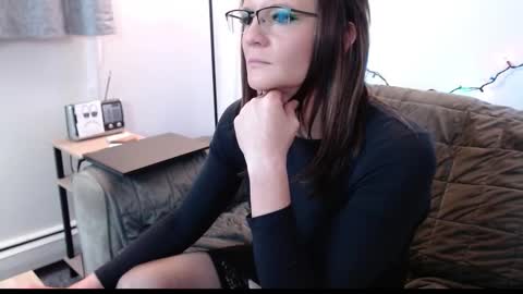 Cait online show from 12-14-25, 03:34