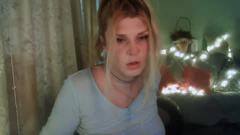 Snapshot of kudesnizza chatting on 01-29-25, 10:58 Annika MTF ts post -op online show from 01-29-25, 10:58