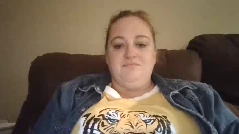 Snapshot of kudraalo chatting on 11-25-25, 11:27 Ho-verdrive online show from 11-25-25, 11:27